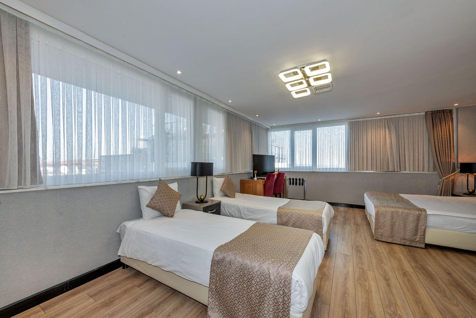 Aristocrat 3*