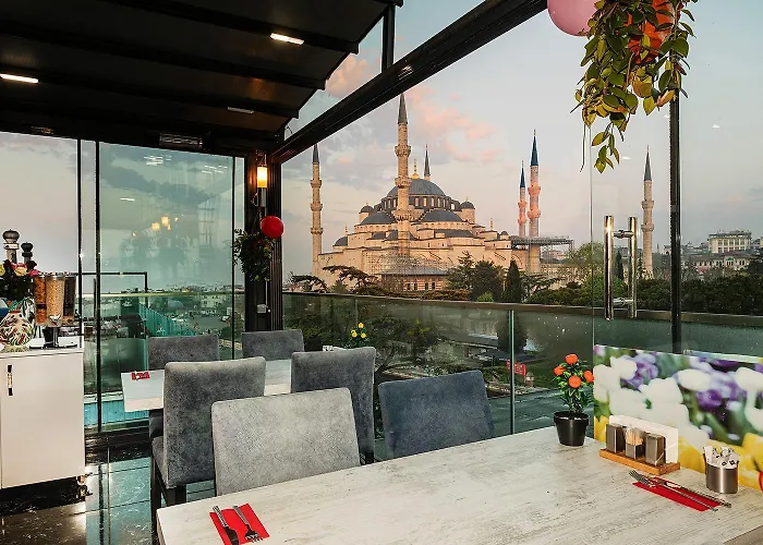 Aristocrat Hotel